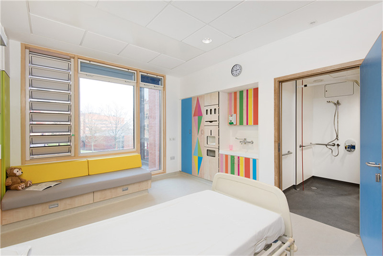 兒童醫(yī)院形象墻