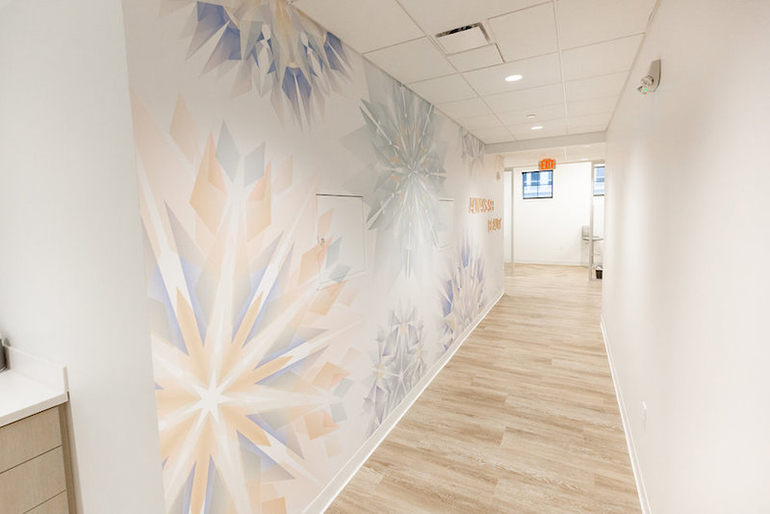 醫(yī)美機(jī)構(gòu)形象墻