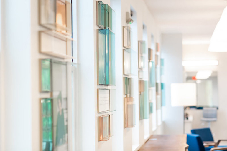 醫(yī)美機(jī)構(gòu)形象墻