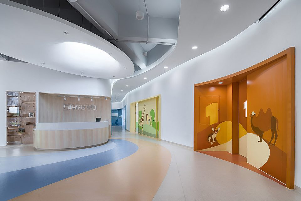 萬科成長(zhǎng)中心文化墻